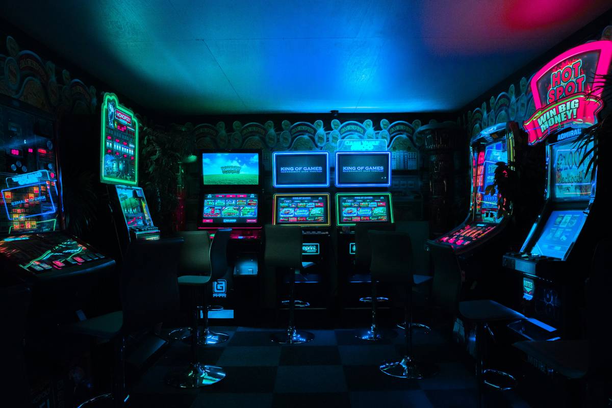 Why a Gaming Chair for the Floor Beats Traditional Setups (And Where to Get One)