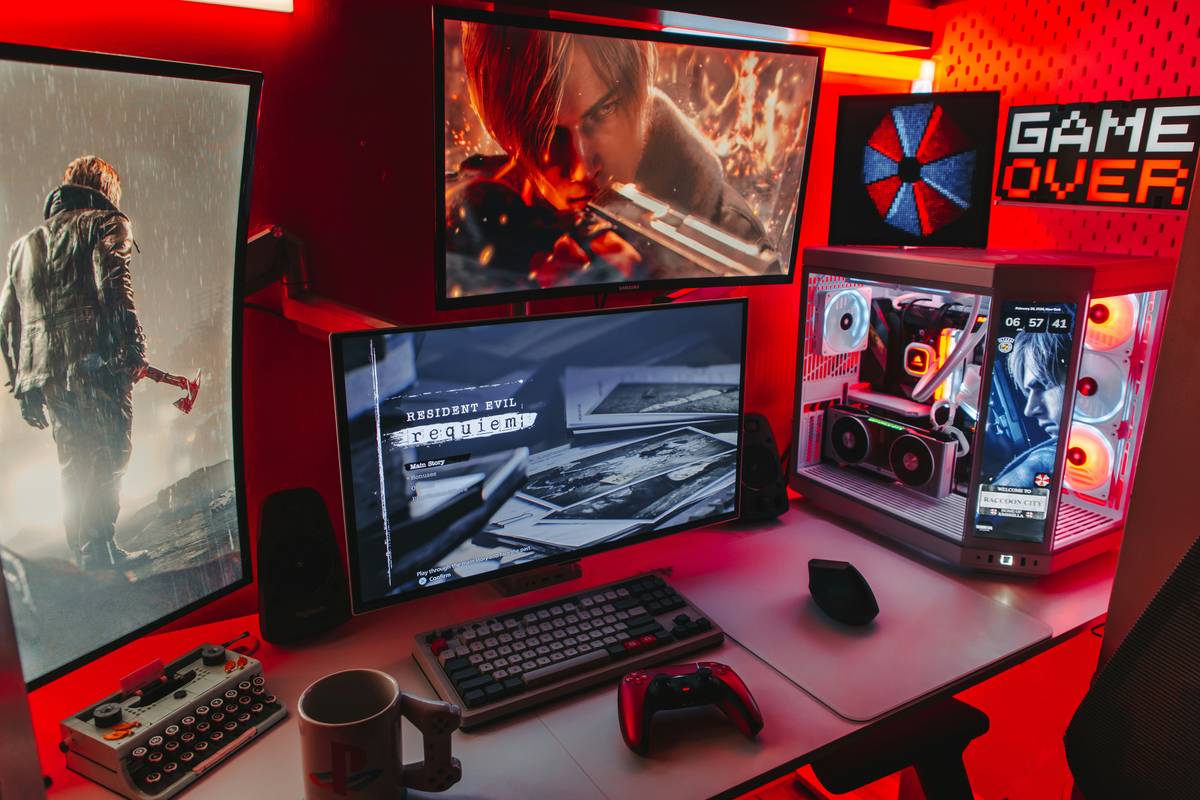 Gaming chair for extra comfort: ergonomic bean bag-style seat supporting full spine alignment during gameplay